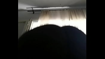 Preview 2 of Door Shot - Mi twerk con musica