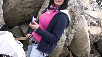 Preview 1 of Sexxi Hindi Videos - Nerd Brunette Blowjob and cumming beside beach