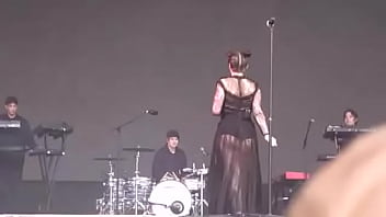 Preview 3 of Sis Bro Only Sex - Who is this thicc white girl singer artist on stage?
