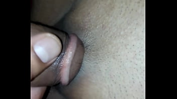 Preview 4 of Goth Prissy - La flaca se moja rico
