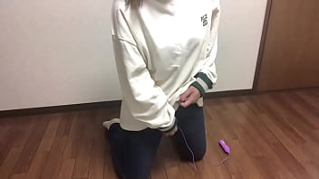 Preview 2 of Little Tudung - ジーパン履いてオナニーが好き&hellip_。男性ジーパン履いてちんちんのモッコリしてる所を見たたらムラムラしてくる。。