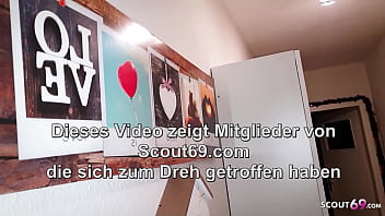 Preview 1 of Sleeping Wife Robbery - Ficken beim ersten Treffen - Deutsches Teen nach der Uni abgeschleppt