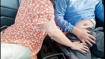 Preview 2 of Rex Suicide - Kinantot ang dalawang pinay sa loob lang ng kotse sa kalsada