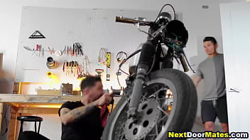 Preview 1 of Ariella Ferrara Dp - Tattoed gay hunk barebacks his boyfriend