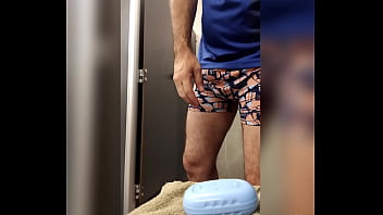 Preview 4 of Nut Kicking Doms - Banheiro da academia