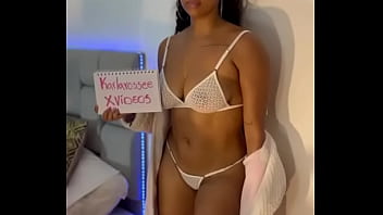 Preview 1 of Lesbiane Cougar - V&iacute_deo de verificaci&oacute_n