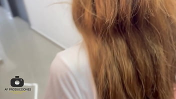 Preview 1 of Seachpetute Teen - Mi puta vecina me viene a pedir sal como pretexto para pedir una rica cogida a su culo.