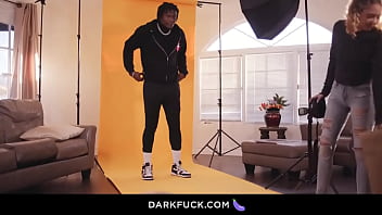 Preview 1 of Kendini Bas - Photographer Allie Addison fucked by model&#039_s big black cock.