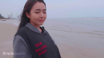 Preview 1 of Pusi Cocme In Blood - A Pretty Girl At The Beach Fucking A Stranger With Crazy Deals - Xreindeers