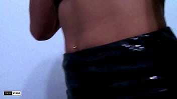Preview 1 of Fuk Aanty Children - NOVINHA GOSTOSA CAVALA DANDO A RABA PARA DOTADO