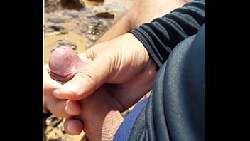 Preview 4 of Ejaculate By Licking - Ladysilva latina gay punheta gostosa na praia,  vem gozar comigo
