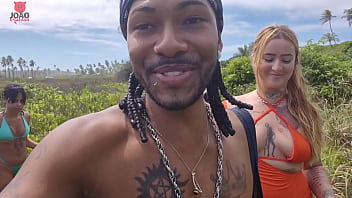 Preview 2 of Haryanvi Tpey - Aventura na Praia de Nudismo Acaba Todo Mundo Transando na Orgia | Joao O Safado - Lunna Geek - Brinquedo Ator 2 - Pitbull Porn ( PARTE 1 )