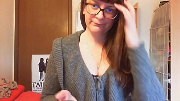 Preview 1 of Son Boy Stockings From - Nicoletta oggi vuole fare un bel roleplay in italiano ed umilia pesantemente quella troia di tua moglie