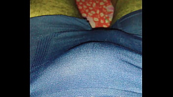 Preview 1 of Son Watching Mom Pooping - Branquinho
