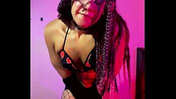 Preview 1 of Tbig Boobs - Sofie Lollipop a nerdizinha otaku que fez uma chamadinha no tema do Naruto at&eacute_ gozar bem gostoso