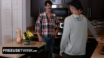Preview 1 of Wwwxxx Sunny Lne Photosin - Welcome To The Free Use Kitchen feat. Dakota Lovell,  Amone Bane &amp_ Jonah Wheeler - FreeUse Twink
