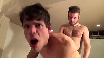 Preview 3 of Shy Amateur Pov Porn - Massage tantrik d&#039_un jeune twink italien | Gaysight.com