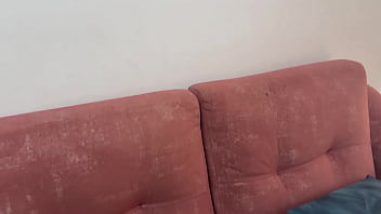 Preview 1 of Femme Chaude Crie - Me aprovecho que mi mejor amigo se descuida un momento para follarle duro a su hermanastra linda y me le vengo en su boca.