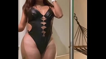 Preview 2 of African Ass Sexy - TENIA GANAS DE MASTURBARME UN POCO PARA TODOS MIS SEGUIDORES ESPERO LO DISFRUTEN COMO LO HIZE