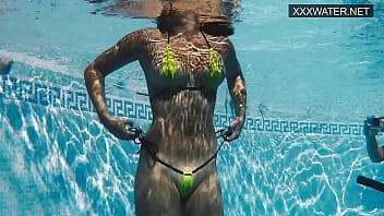 Preview 1 of Wife Sex Amature - Girls underwater having hardcore sex with Polina Rucheyok