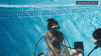 Preview 4 of Wife Sex Amature - Girls underwater having hardcore sex with Polina Rucheyok