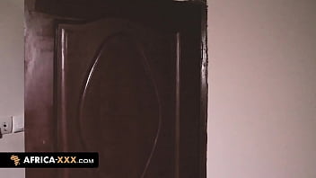 Preview 1 of Marstra Sex Videu Com - He gets interrupted in his bath by a busty brunette