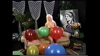 Preview 4 of Sikwap Big Boss - Nude Balloon Poppin