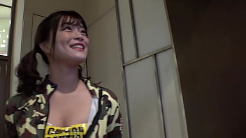Preview 1 of My Bbw Ex Relieving Herself - 弾ける柔肌プリップリ尻！顔面可愛いさMAX19歳！！半乳&amp_ハミ尻は完全無欠の悩殺コスプレ！！