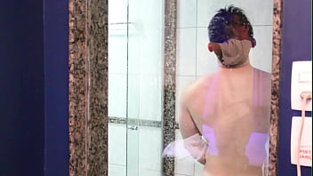 Preview 1 of Anal Blekx - Malhado no banho rola sem camisinha na cama