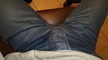Preview 3 of Anty Squrit - Peeing in kitchen