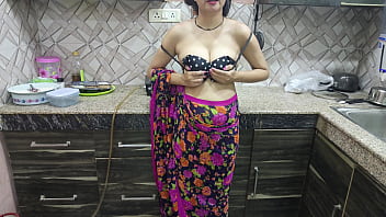 Preview 3 of Saliva Saint Take Bbc - Indian Desi Bhabhi was taken to the field and made into a mare and fucked in kitchen
