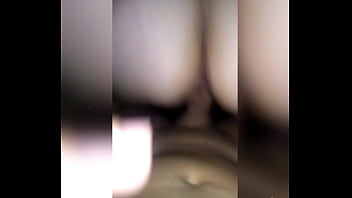 Preview 4 of Kotu Sikti - Fudendo a branquinha gostosa enquanto o corno assiste