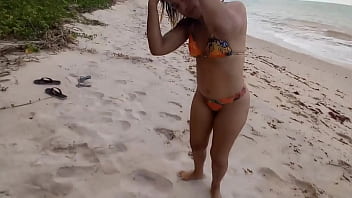 Preview 1 of Thefitting - COM AMANTE NA PRAIA DE NUDISMO