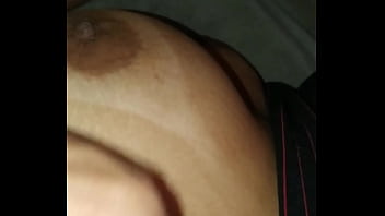 Preview 2 of Ebony Cum Orgasm - Me chamou para assistir Netflix e apagou no meu colo, aproveitei para filmar escondido suas belas tetas. ( Imagina essas tetas com leite que del&iacute_cia vai ser. )