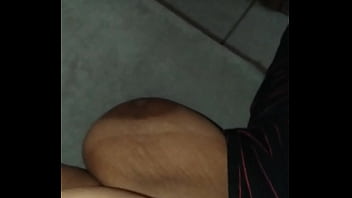 Preview 4 of Ebony Cum Orgasm - Me chamou para assistir Netflix e apagou no meu colo, aproveitei para filmar escondido suas belas tetas. ( Imagina essas tetas com leite que del&iacute_cia vai ser. )