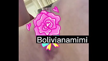 Preview 2 of Cum In Public Strangers Watches - Ese succionador de concha es deliciosooo..... me saco todo el squirt en el vasito De mis juguetes preferidos Quieres verlo?...link en el video