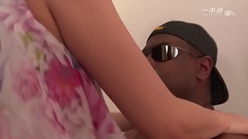 Preview 3 of Brutal Big Ass - 黒人ピストンに失神寸前 2