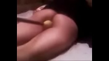 Preview 1 of Beautiful Massage Ass And Porn - palo le hace mover el culo como una licuadora