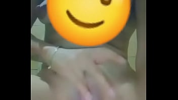 Preview 1 of Camgirl Lesbian Squirt In Mouth - Me Masturbo para mi Marido