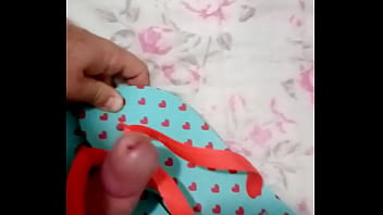 Preview 1 of Shaking Webcam Orgasm - Havaianas gozada