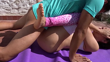 Preview 3 of Sax Xx Movi - Follo a la alumna culona en su clase de yoga
