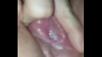 Preview 2 of Alanah Rae Camarera - Je mouille