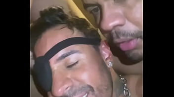 Preview 1 of X Tube Hd Sexsy Videos - Chamei os amigos e fizemos aquela Suruba gostosa