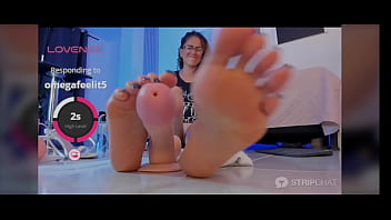 Preview 4 of Hande Sikilirken - Paja con hermosos pies