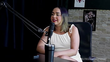 Preview 1 of Bra Shop Fuck - COMPILADO DA NANDS NINFETINHA NO PRELIMINARES PODCAST COM BIA HOT (WATCH ON: SHEER/RED)