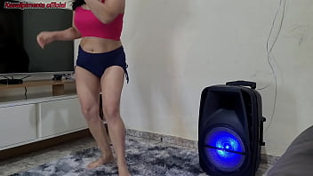 Preview 1 of Big Bobs Indian Poron - Minha linda enteada dan&ccedil_ando e estou obcecado em transar com ela sem camisinha