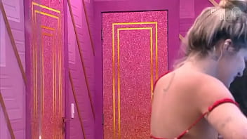 Preview 4 of Ghora R Manuser X - Viih Tube pagando peitinho no BBB 21