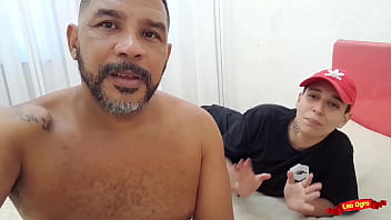 Preview 1 of Nag Blowjob Si Pinay Torjack - O primeiro anal de uma sapat&atilde_o gostosa...