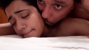 Preview 4 of Flirtbox Free Uk Dating Site - QUAL DAS DUAS GOSTOSAS TEM A MELHOR CARA DO PRAZER ENQUANTO ENTRAM NA ROLA ?