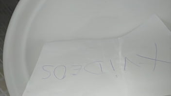 Preview 1 of Nylon Granny Panties Pissing - V&iacute_deo de verifica&ccedil_&atilde_o